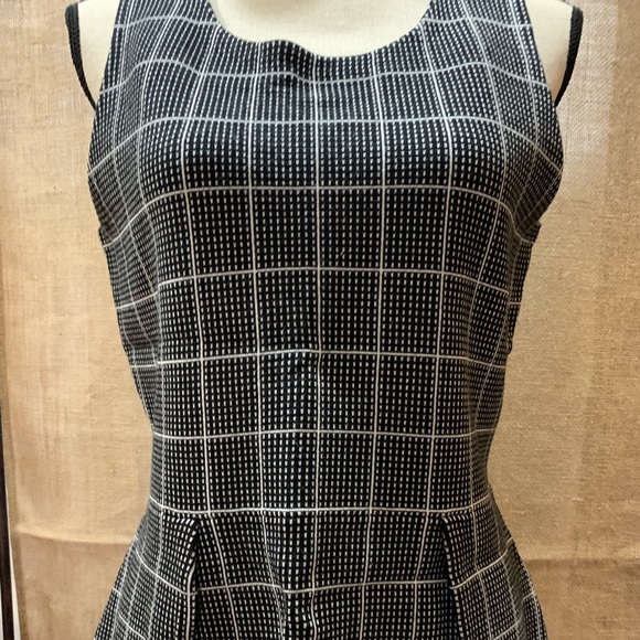 White House Black Market Peplum Top- Black and Ecru - Picture 2 of 9